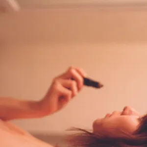 Oxeneers or the lion sleeps when the antilope go home